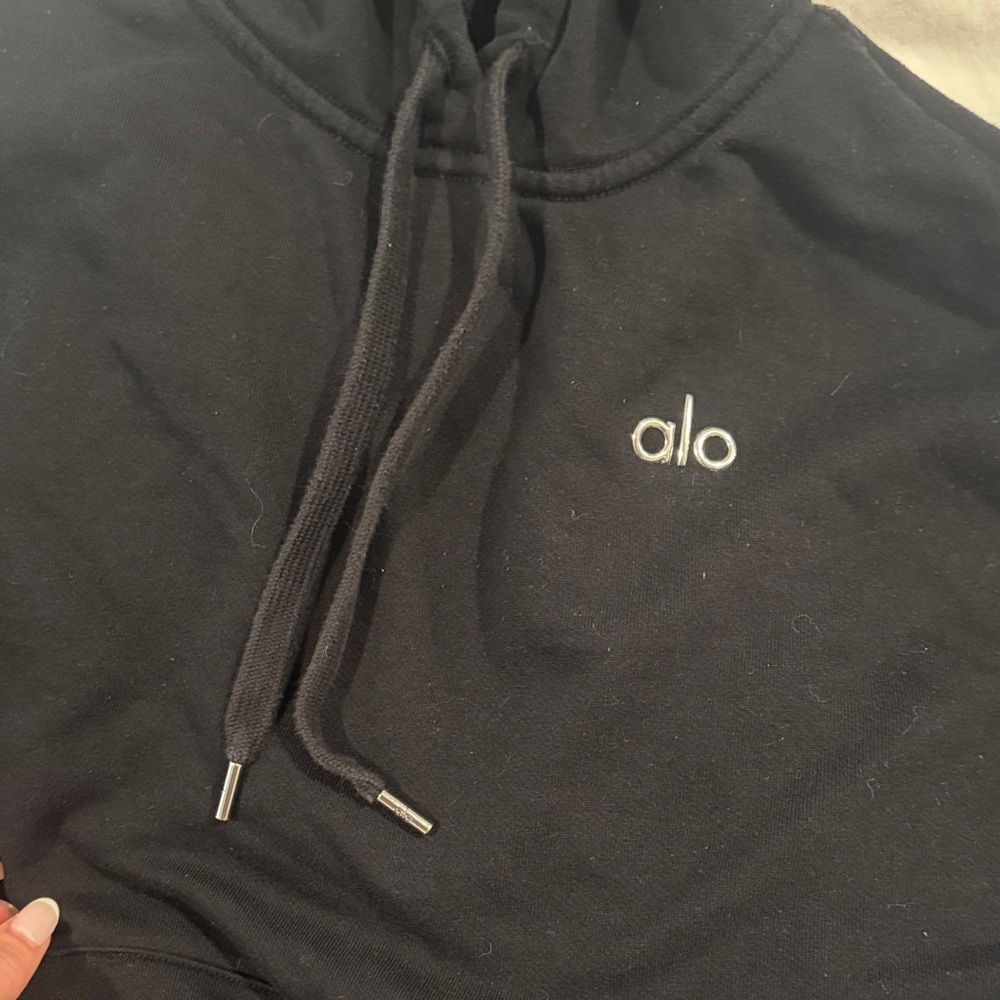 ALO Yoga Black Accolade Sweat Set hoodie and pant